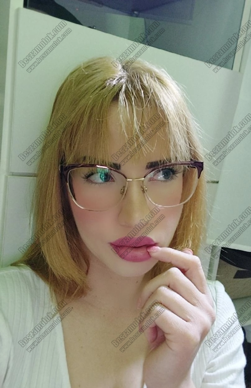 Lotti - +36 20 558 2031 - mellszex foto