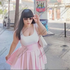 Kitti nagy mellű szexpartner 18 éves