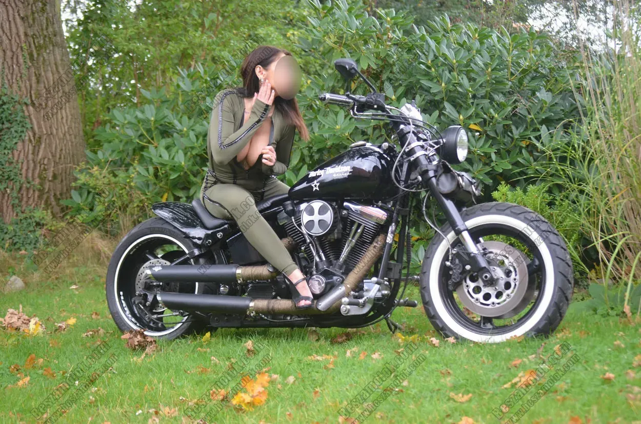 Sade mellszex profil kepes profil - mellszex.hu Sade - +36 20 987 3219 - mellszex foto