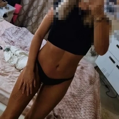 SarahMonroe nagy mellű szexpartner 28 éves